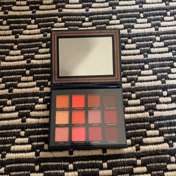 NEW Ace Beaute Scarlet dusk eyeshadow palette - Picture 6 of 7